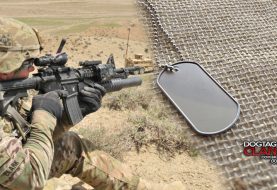 Dog Tag do Exército americano com borda